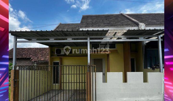 Rumah Dijual Semi Perabot Kondisi Bagus Siap Huni. Tengah Kota Jember 1