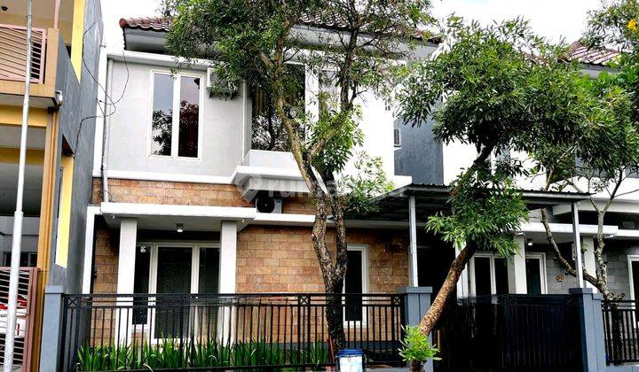 Kontrakan Rumah 2 Lantai Semi Perabot Di Perumahan Elit Tengah Kota Jember. Siap Huni 1