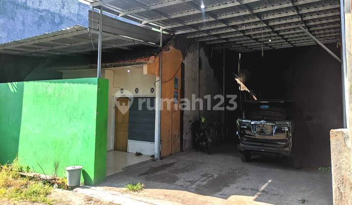 Dijual Rumah Cantik Luas Dekat Kota 1