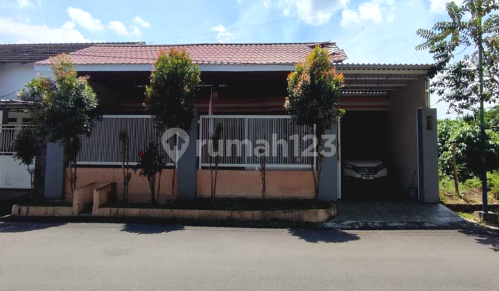 For Rent: Minimalist 2-Story House Ready to Occupy Near Transmart Jember 1