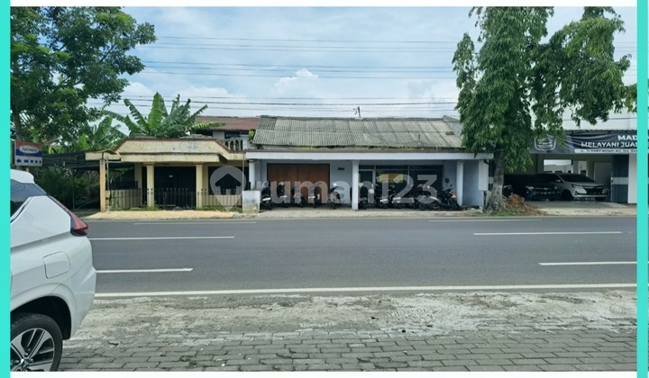 Dijual Rumah Pinggir Jalan Dekat Rs Soebandy Jember 1