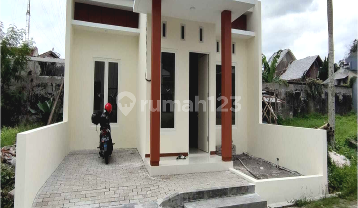 Dijual Rumah Bangunan Baru Minimalis Dekat Kampus Jember 1