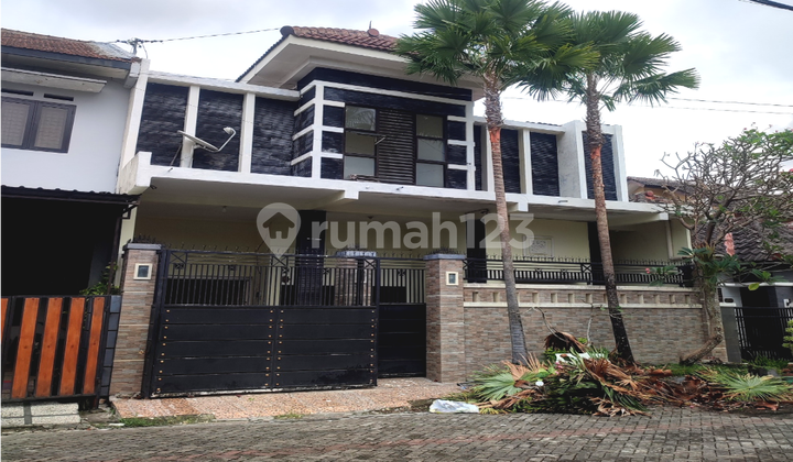 Dijual Rumah Cantik 2 Lantai Siap Huni Dekat Lippo Mall Jember 1
