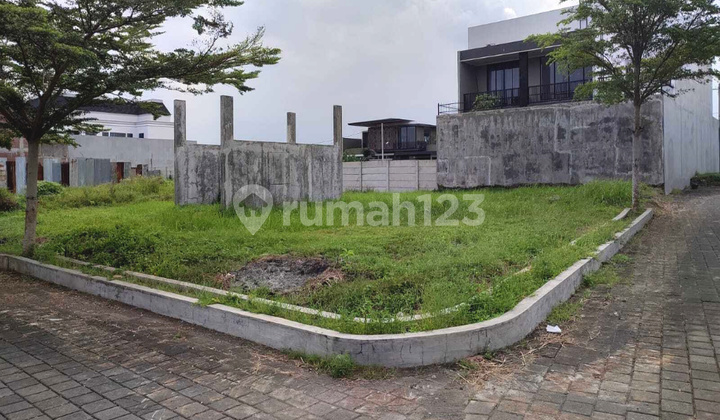 Dijual Tanah Kavling Posisi Hook di Perumahan Elit Dekat Transmart