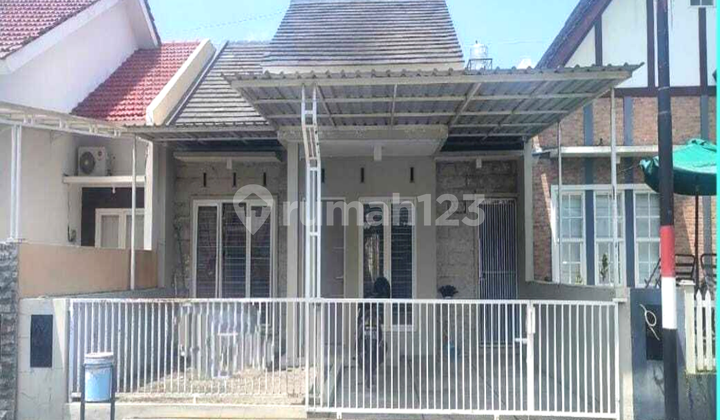 Dijual Rumah Cantik Siap Huni Tengah Kota 1