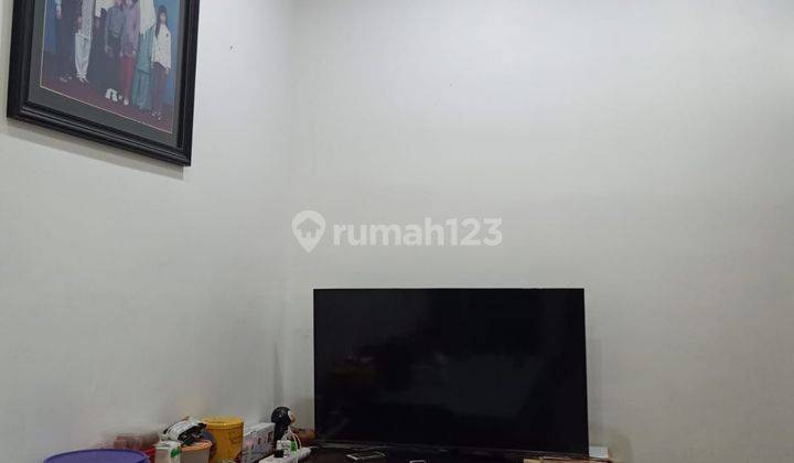 Rumah 2 Lantai Semi Furnished di Mekarjaya, Depok 2