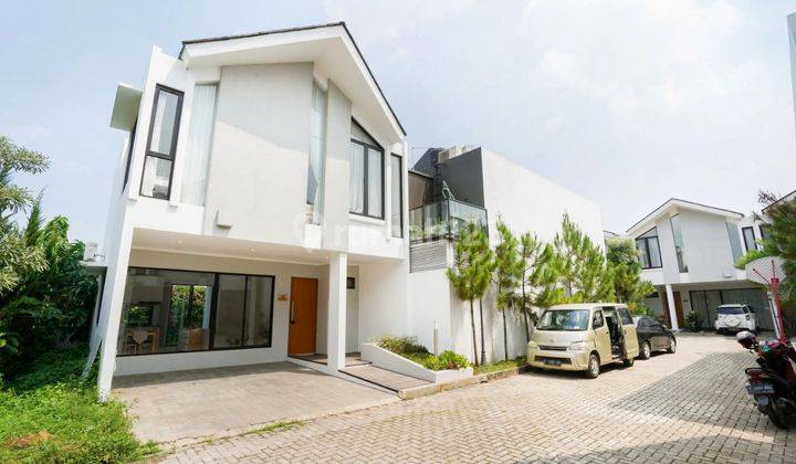 Rumah 2 Lantai Semi Furnished di Pamulang, Tangerang 1