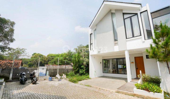 Rumah 2 Lantai Semi Furnished di Pamulang, Tangerang 2