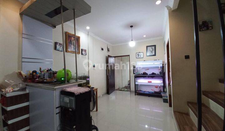 Rumah SHM 2 Lantai di pamulang tangerang selatan 9