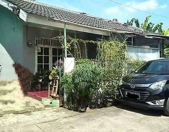 Rumah second lahan luas di Perumahan Bojongsari  Sawangan  1