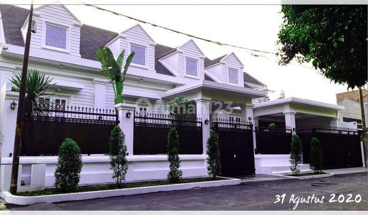 Rumah mewah disain American Style di Bekasi 1