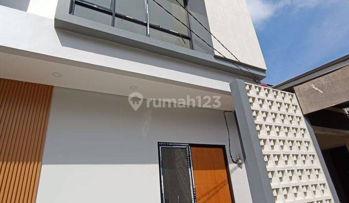 Rumah Cluster 2 Lantai 600jt-An Lokasi Setrategis Dekat Jalan Raya
muhtar Sawangan ,bebas Banjir 2