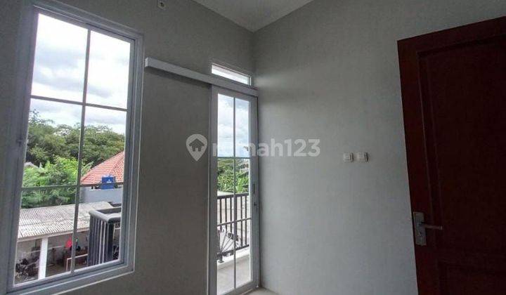 Rumah Mewah Dalam Town House  Di Kalimulya 2