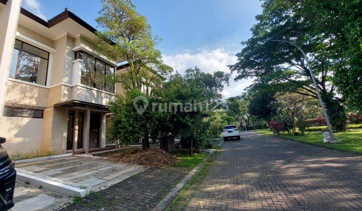 Rumah kluster BSD depan taman terdekat ke Prasmul Univ 1