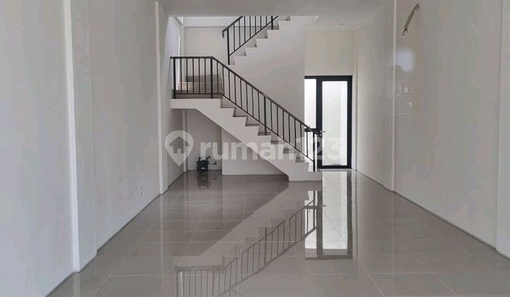 For Rent New Shop House On Jl. Boulevard Raya Area