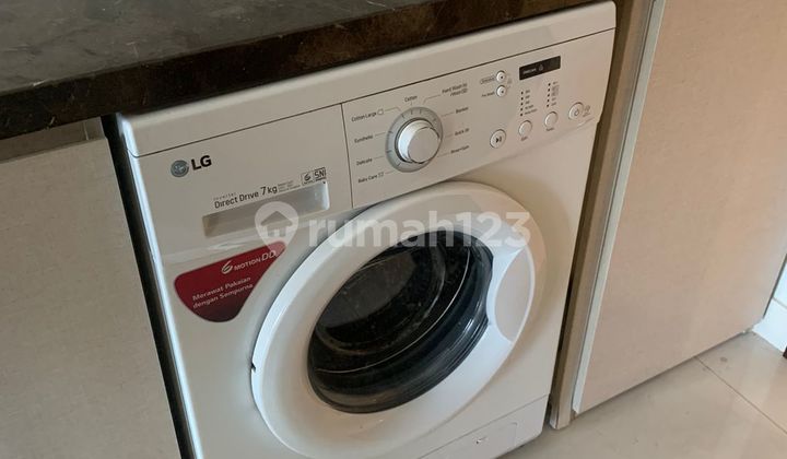 Disewakan Studio Semi Furnish Luas 26 Murah Banget!!! 2