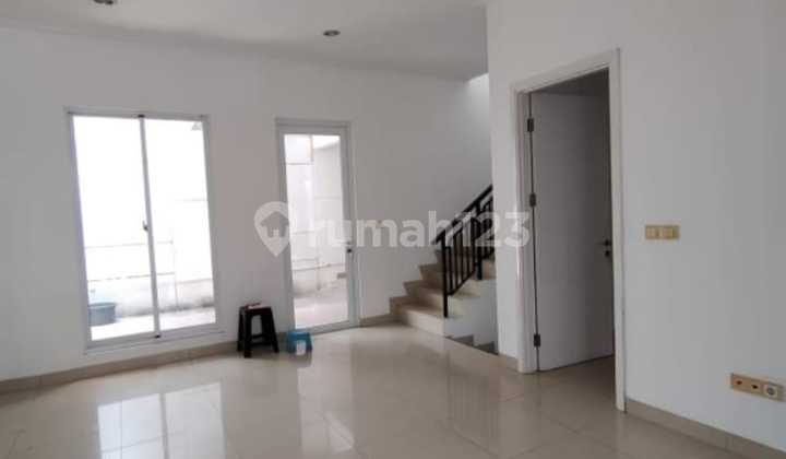 Disewakan Rumah Bagus Unfurnished Green Lake City cluster Australia ukuran 8x15 sudah Ada Ac Disewakan Rumah Bagus Unfurnished Green Lake City cluster Australia ukuran 8x15 sudah Ada Ac