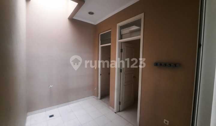 For Rent 2-Story House in Greenlake Citycluster West Europe 2