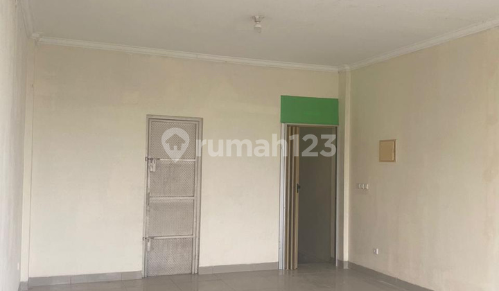 For Rent: Green Lake City Shop House 2