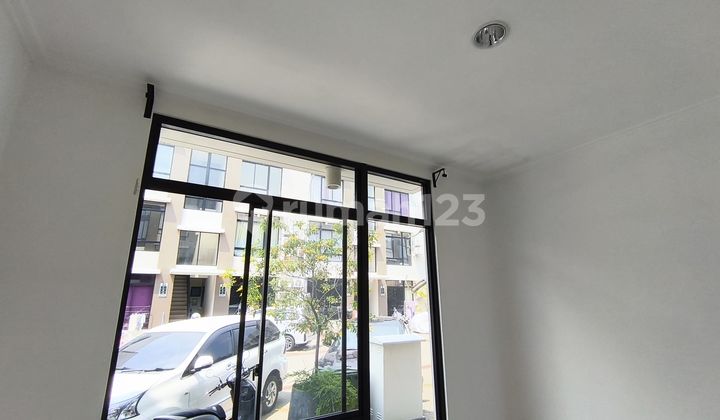 Disewakan Lantai 1 Unfurnish 1