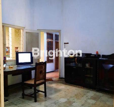 Dutch Heritage Shophouse at Hook Jl. Wahid Hasyim & Kauman 2