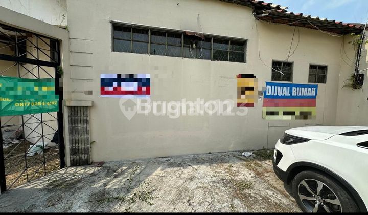 Dijual Rumah dengan tanah luas 342m2 di Beverly Lippo Cikarang Dijual Rumah dengan tanah luas 342m2 di Beverly Lippo Cikarang