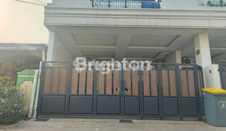 Rumah Cantik 2lt, Besar Murah Baru Jatiasih