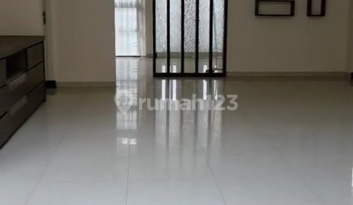 Sewa Rumah Hook Area Bunga² Dekat Soehat & Ub Axjj39 2