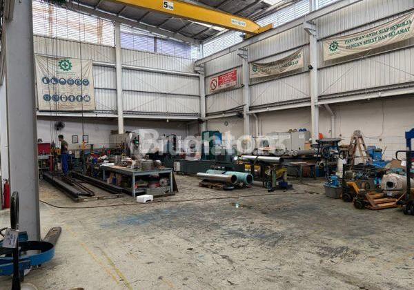 For Sale Workshop/Warehouse 800M², Electricity 55,000 Watts