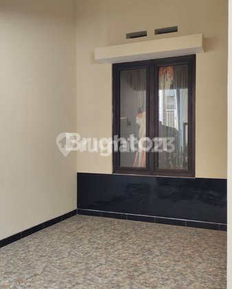 Rumah Disewakan 8 Kamar Dekat Ub Univ Brawijaya Axjj064 2