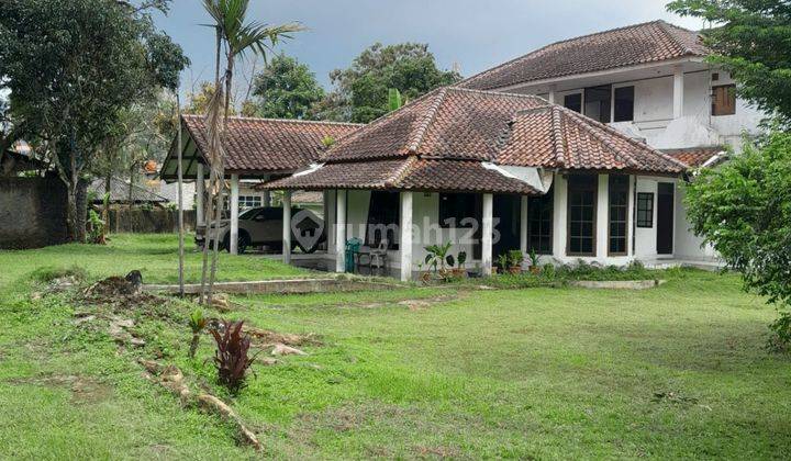 Villa Luas Di Jl Budiluhur Cisarua Bogor 1