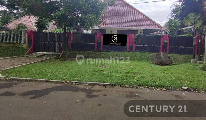 Rumah Luas Model Belanda Di Taman Kencana Bogor 1