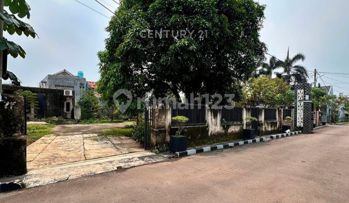 Rumah Halaman Luas Strategis di Jl Mampang Pancoran Mas Depok 2