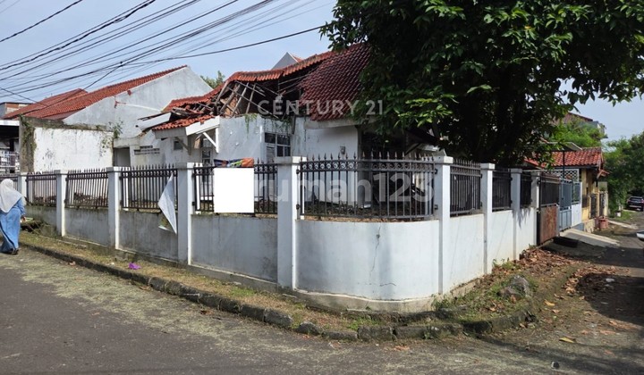 Land for Sale with Free House, Bukit Cimanggu City Housing Bogor Land for Sale with Free House, Bukit Cimanggu City Housing Bogor