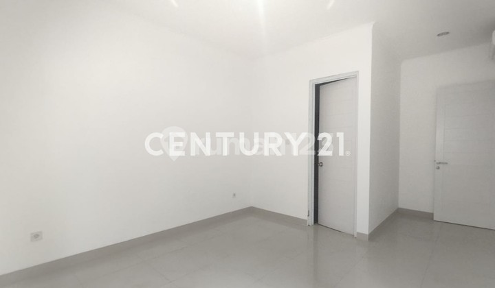 House Near Toll Road Rancamaya Golf Estate Bogor Housing 2