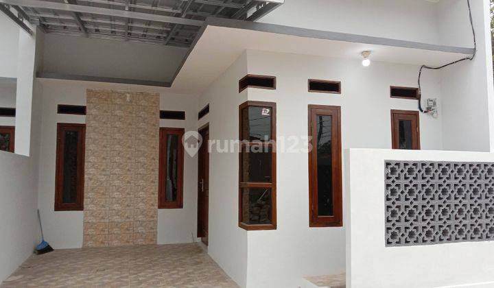Rumah 200 jt an carport Mobil cluster perluasan Lahan 5 unit Lagi 10