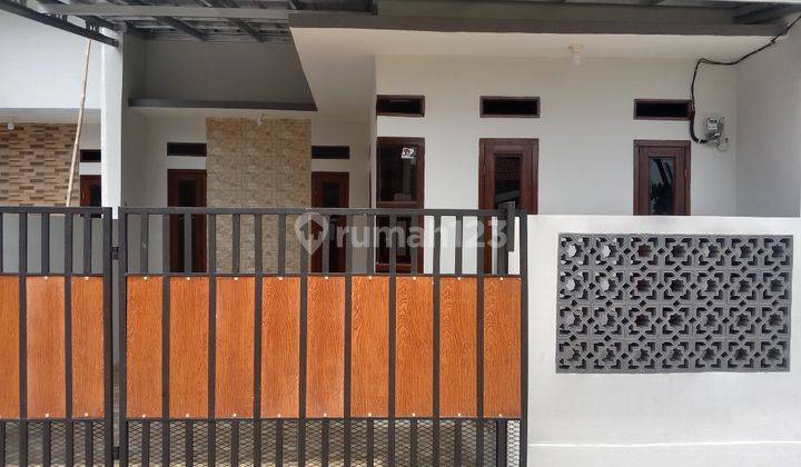 Rumah 200 jt an carport Mobil cluster perluasan Lahan 5 unit Lagi 12