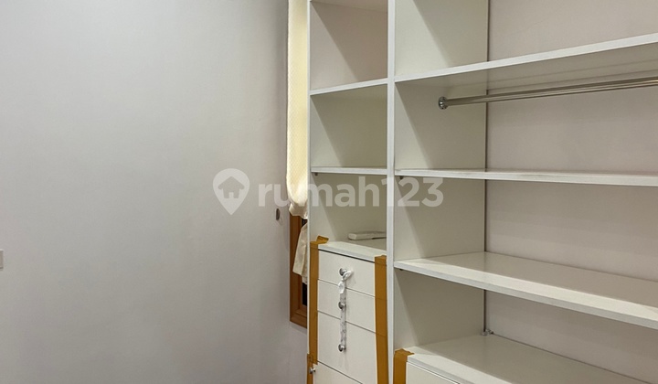 Rumah Bangunan Siap Huni Klasik ,bintaro Riverpark 6