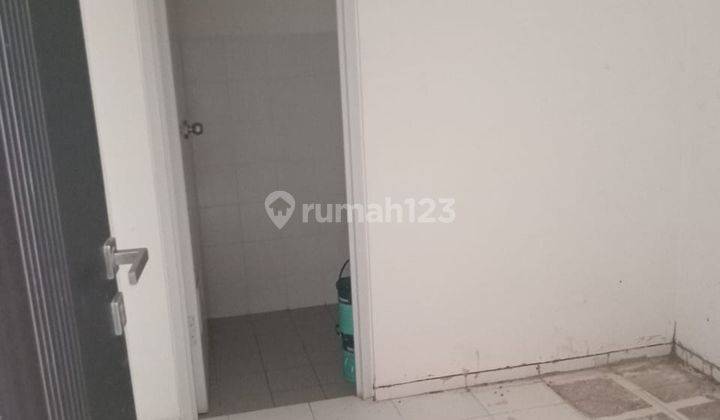 Rumah Sewa 3 Kamar Unfurnished di Golden Stone 7