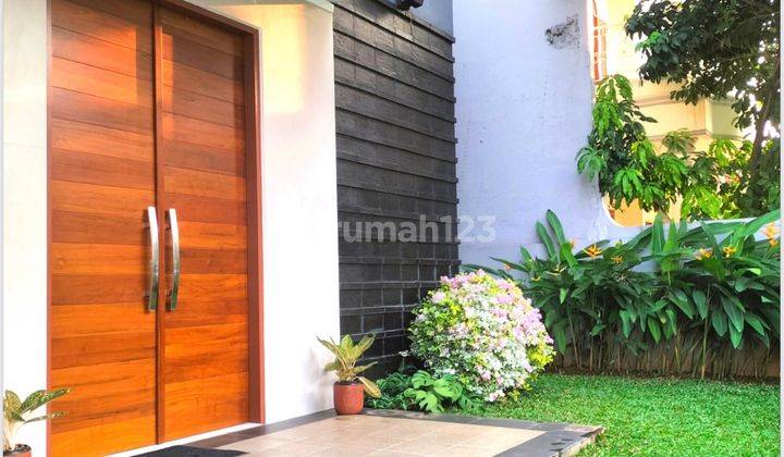 Rumah 3 Lantai Bangunan Mandiri Strategis di Bsd Puspitaloka 2