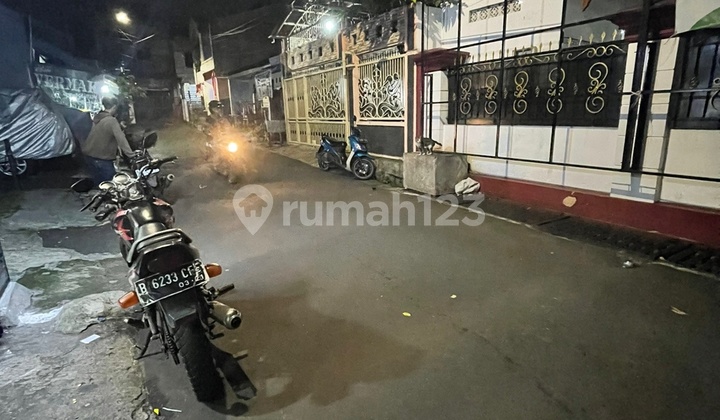 For Sale Fast Strategic Ready-to-Occupy House In Golden Triangle West Jakarta 2