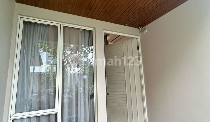 Minimalist Modern House in Suvarna Sutera Independent City 2