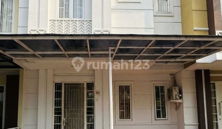Ready-to-Occupy House for Sale at the Best Price for Investment in Gading Serpong
