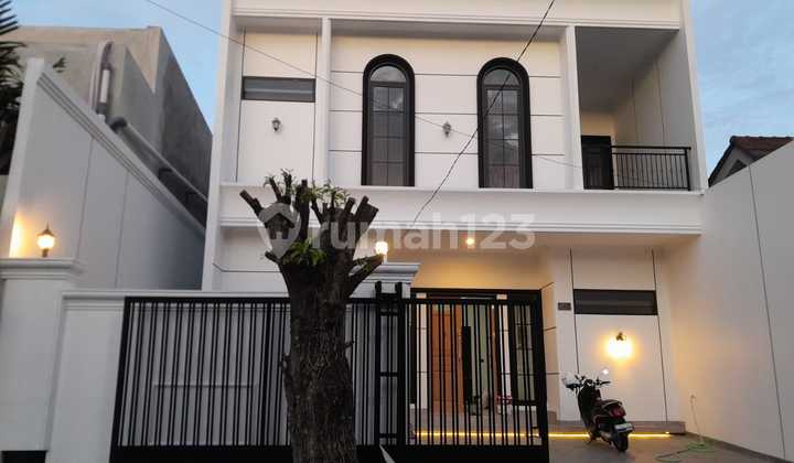 Rumah Brand New Modern One Gate di Bsd Nusaloka