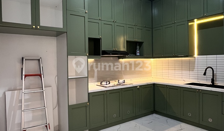 For Sale New Modern House in BSD Nusaloka 2