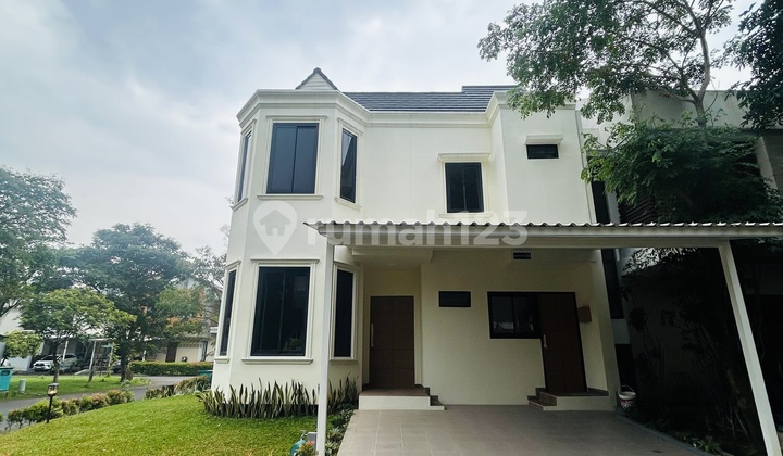 New House In the Developing Area of West BSD