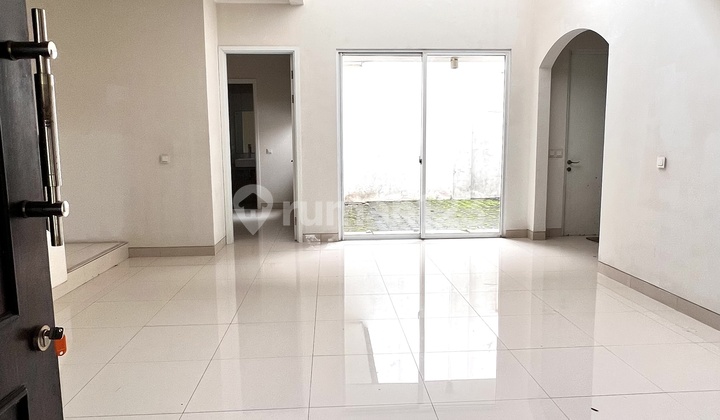 For Sale Best Price House Preferred Location in Bsd Eminent 2