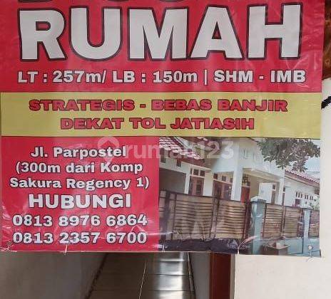 Rumah sangat strategis siap huni bebas banjir Nego di Jatiasih  2