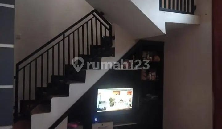 Rumah 2 Lantai Furnished Siap Huni Bebas Banjir di Kotabaru Karawang 2