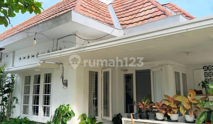 Rumah Kolonial Strategis Dekat Malioboro, Umbulharjo, Kota Jogja